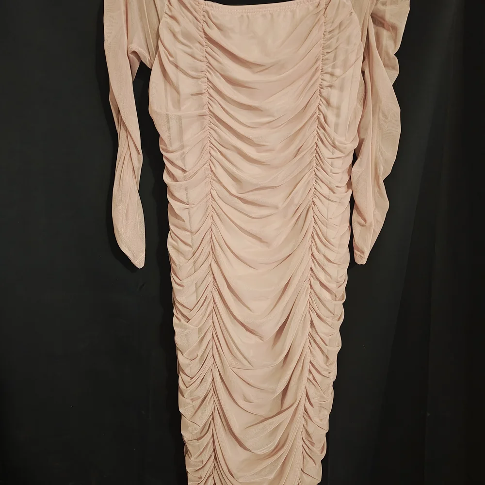 Fashion to Figure Soft Pink Blouse. New Never Worn - Picture 2 of 3